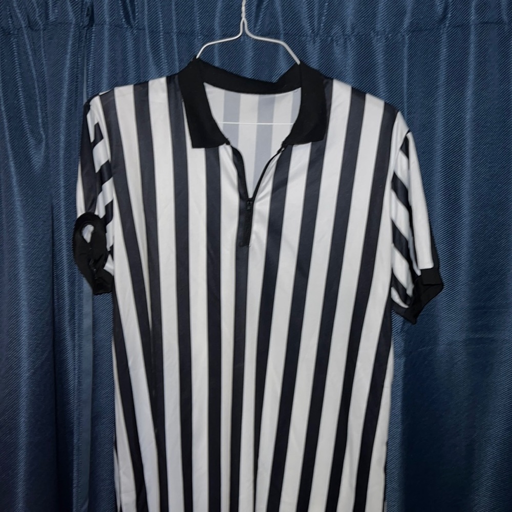 Uni-sex large refs shirt